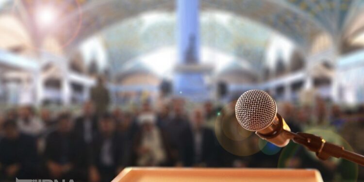 چالش پایگاه اجتماعی امامان جمعه در هر شهر؛ آیا امام جمعه یک جایگاه قانونی است؟